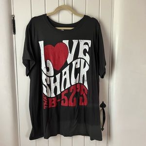 NWOT Torrid Gray B-52s T-Shirt Size 4